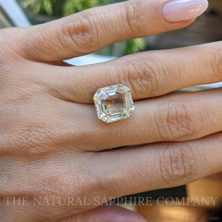 11.02 Ct. Yellow Sapphire from Ceylon (Sri Lanka)