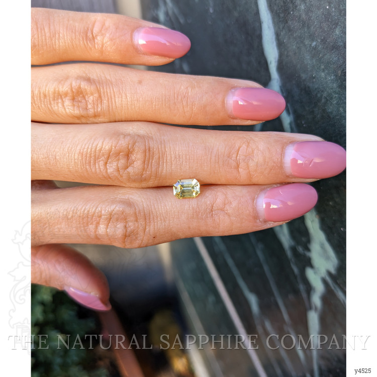 1.00 Ct. Yellow Sapphire from Ceylon (Sri Lanka)