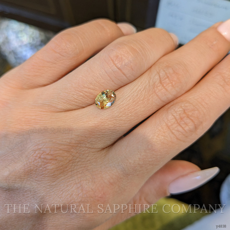 0.97 Ct. Orangish Yellow Sapphire from Ceylon (Sri Lanka)