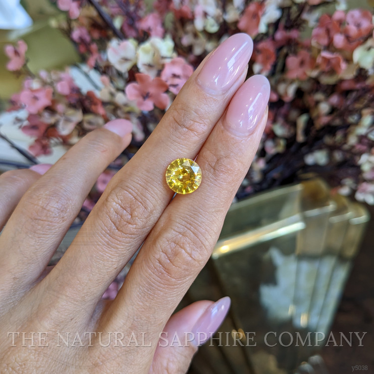 3.78 Ct. Yellow Sapphire from Ceylon (Sri Lanka)