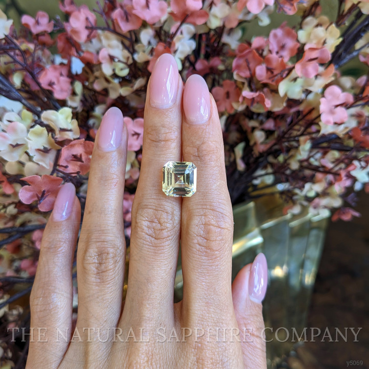 10.20 Ct. Yellow Sapphire from Ceylon (Sri Lanka)