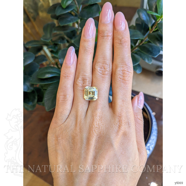 10.20 Ct. Yellow Sapphire from Ceylon (Sri Lanka)