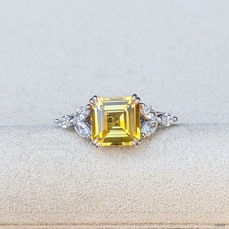 4.06 Ct. Yellow Sapphire from Ceylon (Sri Lanka)