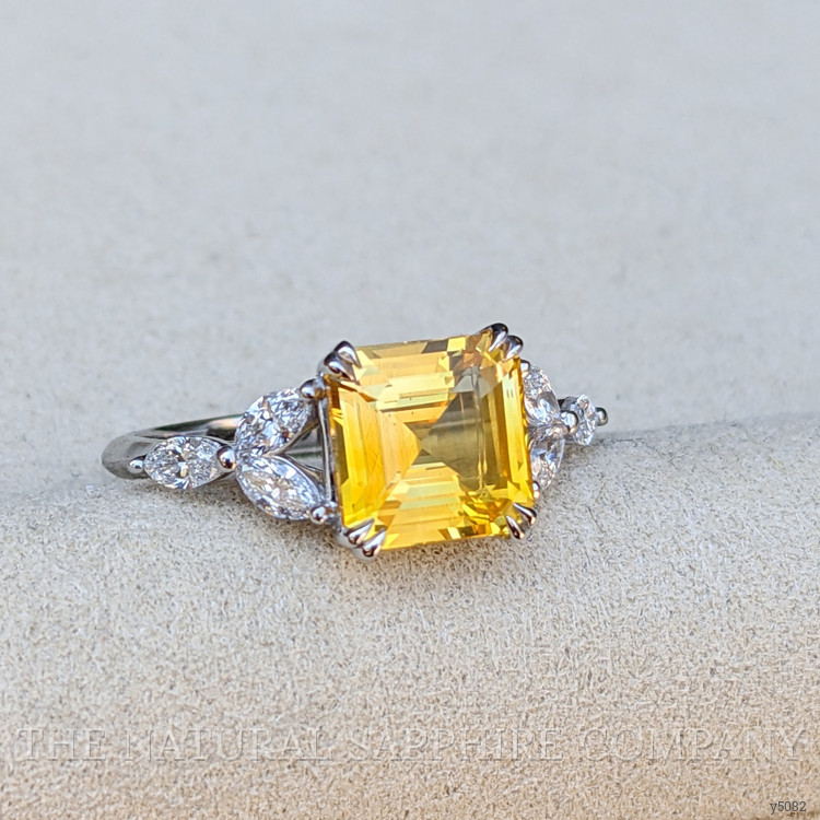 4.06 Ct. Yellow Sapphire from Ceylon (Sri Lanka)