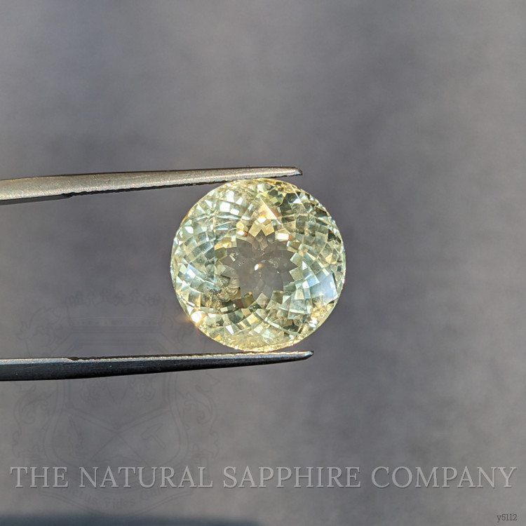 15.51 Ct. Yellow Sapphire from Ceylon (Sri Lanka)
