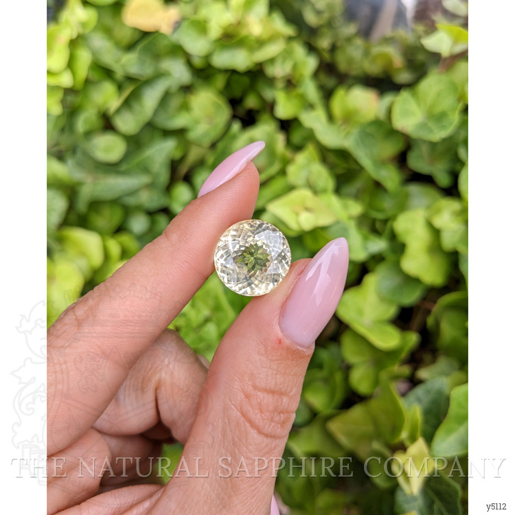 15.51 Ct. Yellow Sapphire from Ceylon (Sri Lanka)