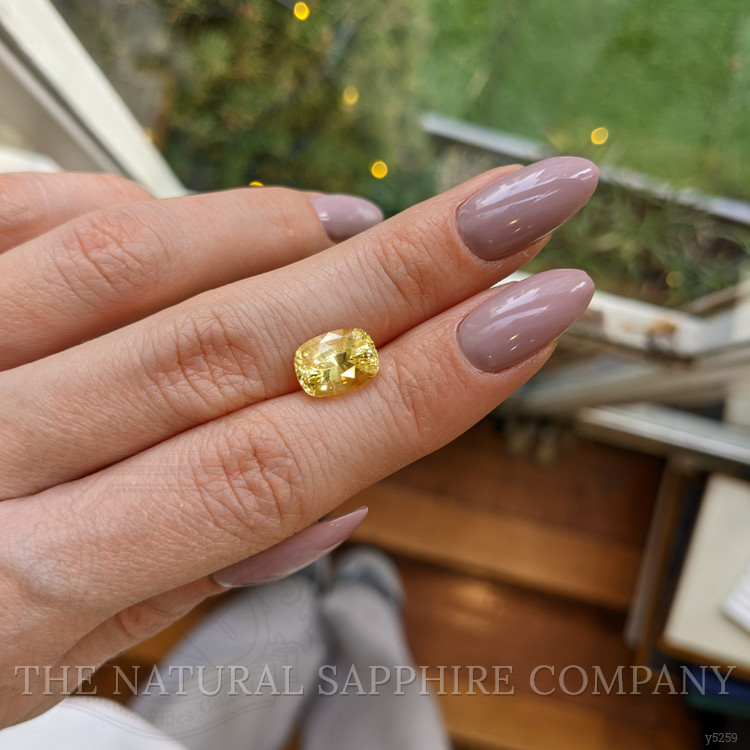 4.38 Ct. Yellow Sapphire from Ceylon (Sri Lanka)