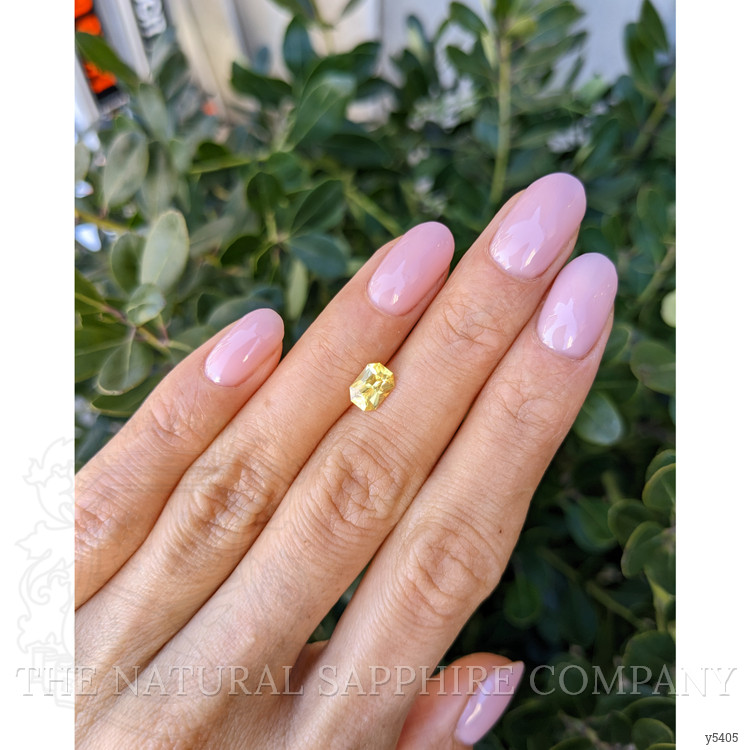 1.03 Ct. Yellow Sapphire from Ceylon (Sri Lanka)