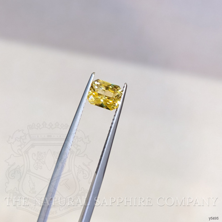 1.52 Ct. Yellow Sapphire from Ceylon (Sri Lanka)